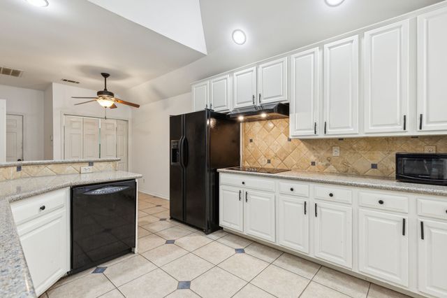 400 Moss Hill Road, Irving, TX 75063