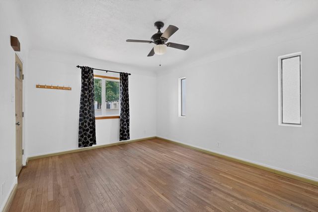 1210 Forrester Street NW, Albuquerque, NM 87104