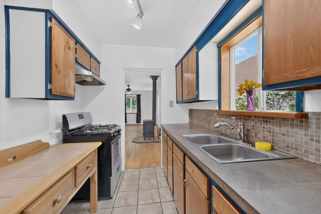 1210 Forrester Street NW, Albuquerque, NM 87104