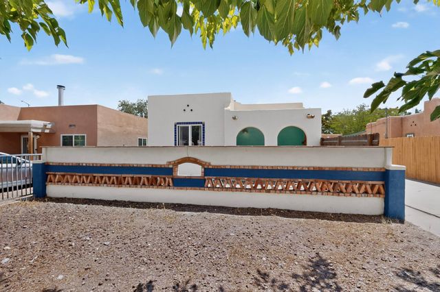 1210 Forrester Street NW, Albuquerque, NM 87104