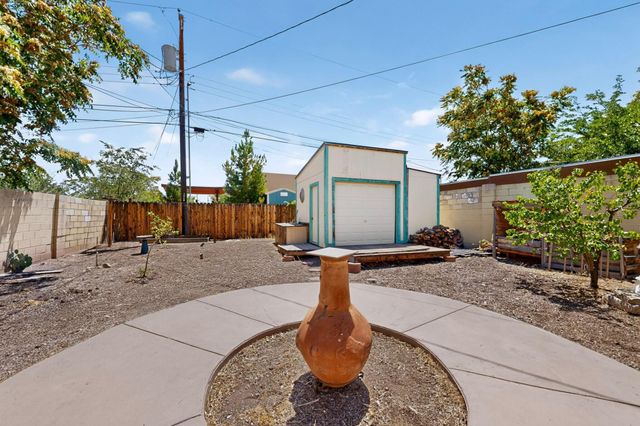 1210 Forrester Street NW, Albuquerque, NM 87104