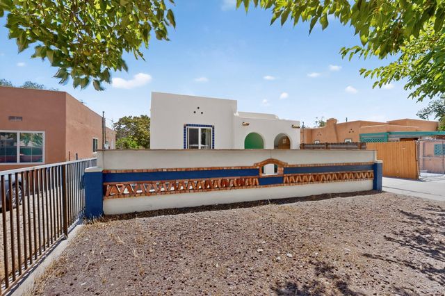 1210 Forrester Street NW, Albuquerque, NM 87104