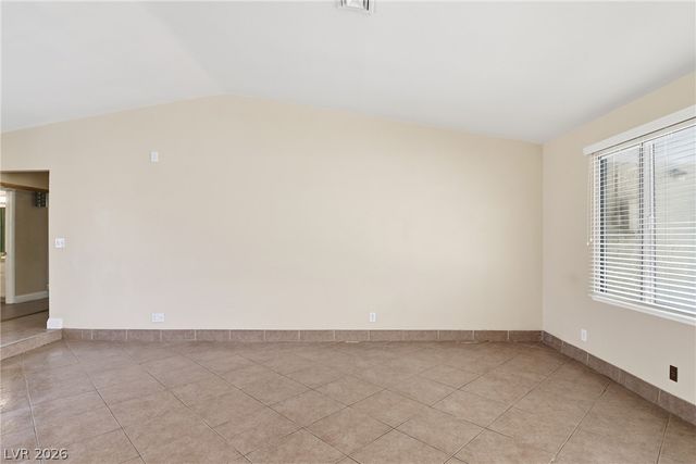 6825 West Oakey Boulevard, Las Vegas, NV 89146
