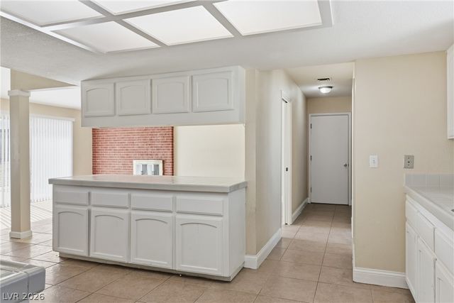 6825 West Oakey Boulevard, Las Vegas, NV 89146