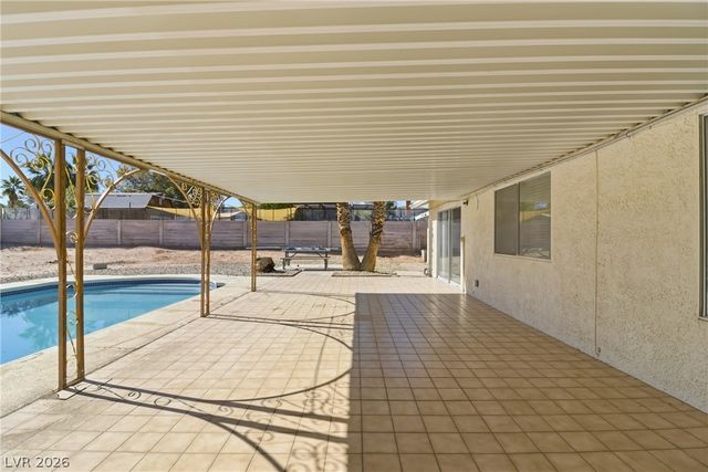 6825 West Oakey Boulevard, Las Vegas, NV 89146
