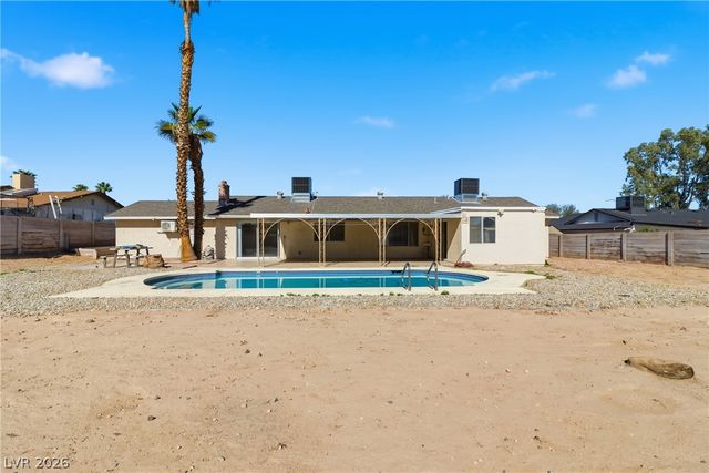 6825 West Oakey Boulevard, Las Vegas, NV 89146