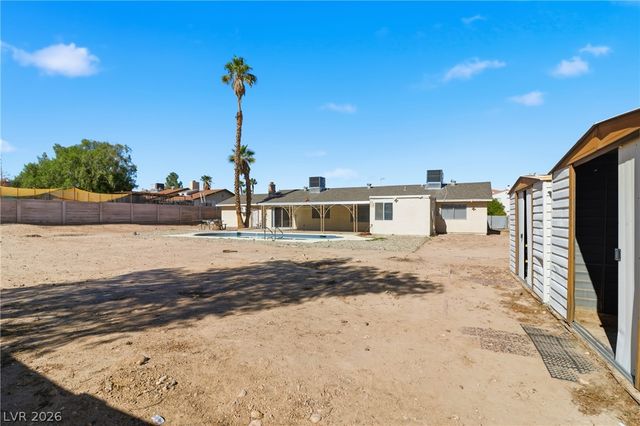 6825 West Oakey Boulevard, Las Vegas, NV 89146