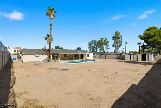 6825 West Oakey Boulevard, Las Vegas, NV 89146