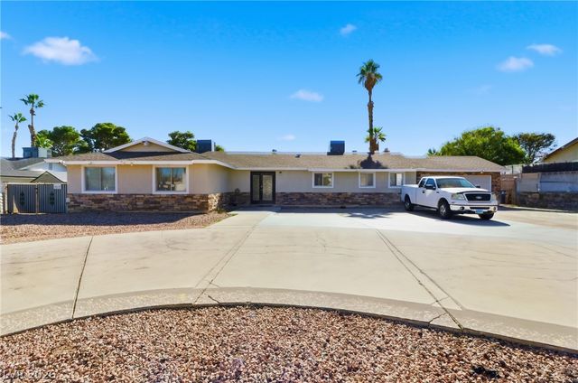 6825 West Oakey Boulevard, Las Vegas, NV 89146