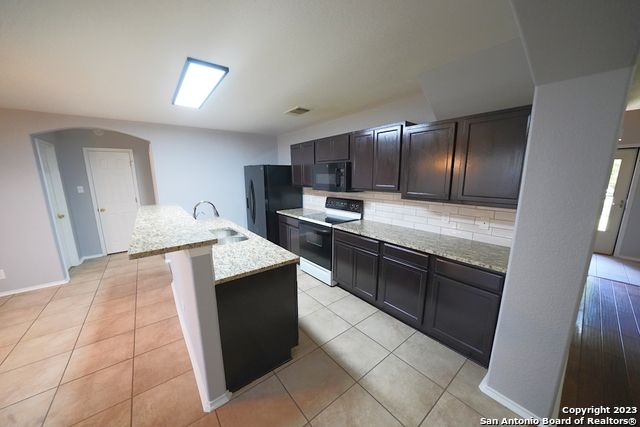 3907 Whisper View, Schertz, TX 78108