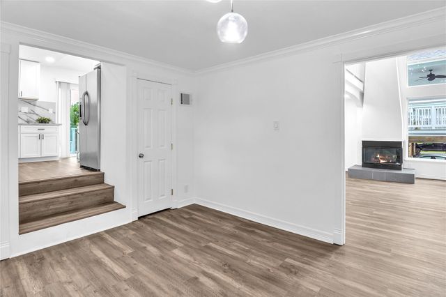 1031 15th Street, Dickinson, TX 77539