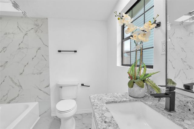 1031 15th Street, Dickinson, TX 77539