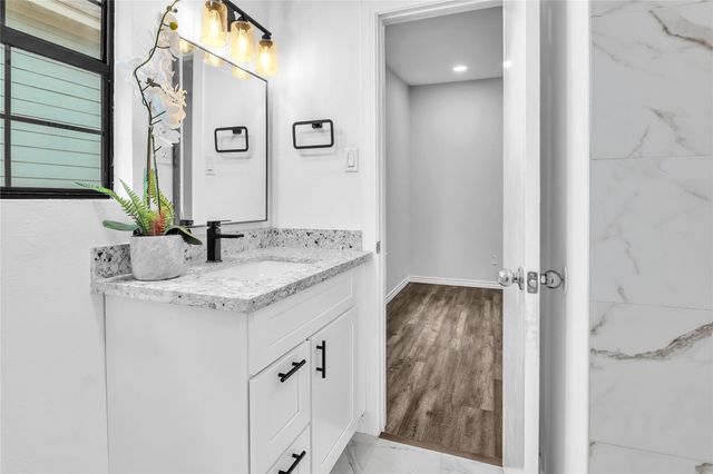 1031 15th Street, Dickinson, TX 77539