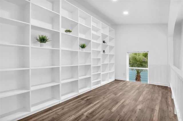 1031 15th Street, Dickinson, TX 77539