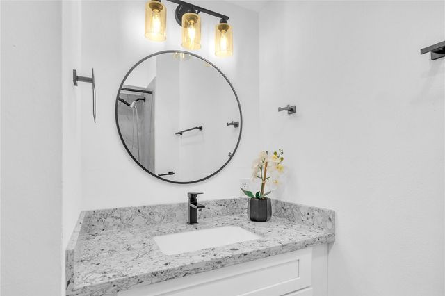 1031 15th Street, Dickinson, TX 77539