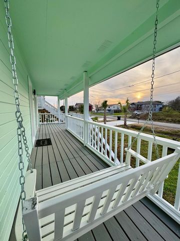 1031 15th Street, Dickinson, TX 77539