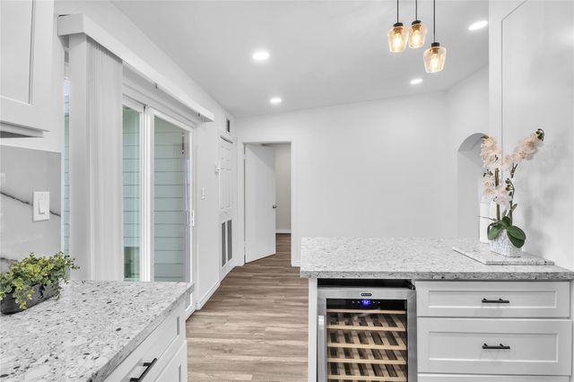 1031 15th Street, Dickinson, TX 77539