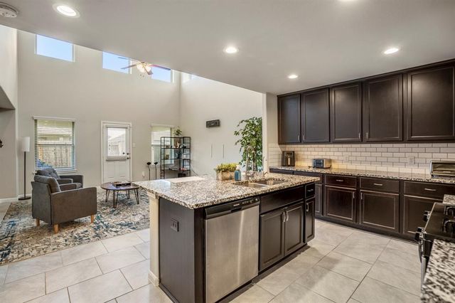 719 Autumn Flats Way, Rosharon, TX 77583