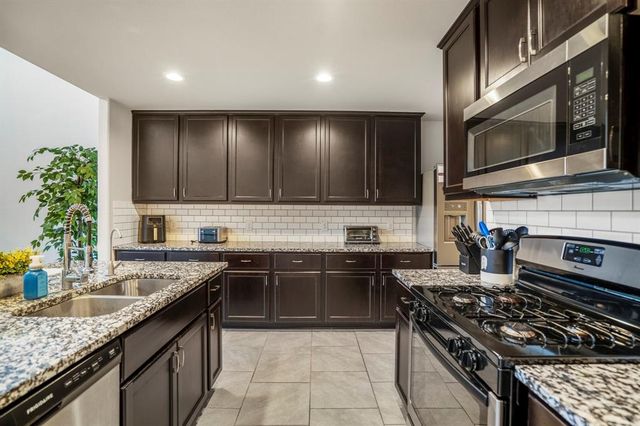 719 Autumn Flats Way, Rosharon, TX 77583
