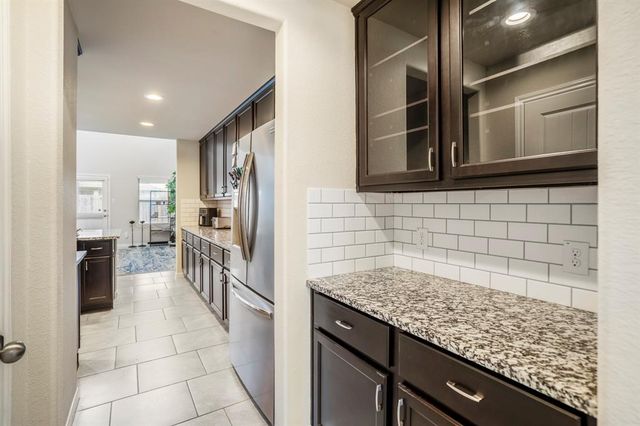 719 Autumn Flats Way, Rosharon, TX 77583
