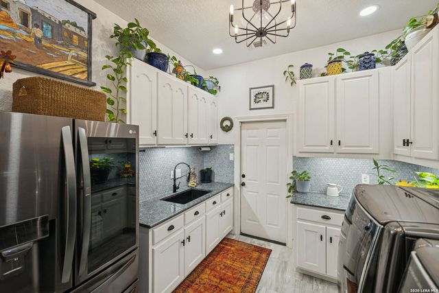 2 Charterwood, San Antonio, TX 78248