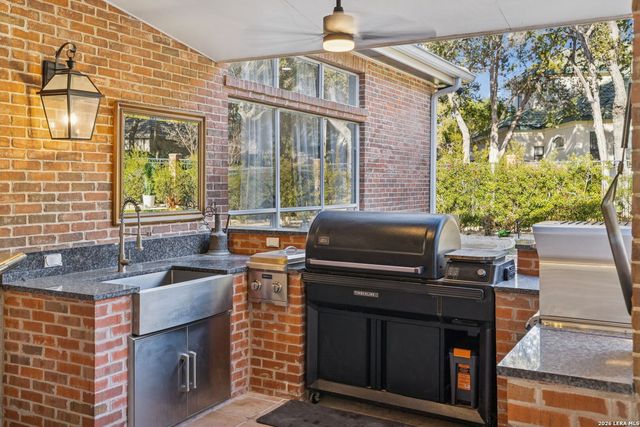 2 Charterwood, San Antonio, TX 78248