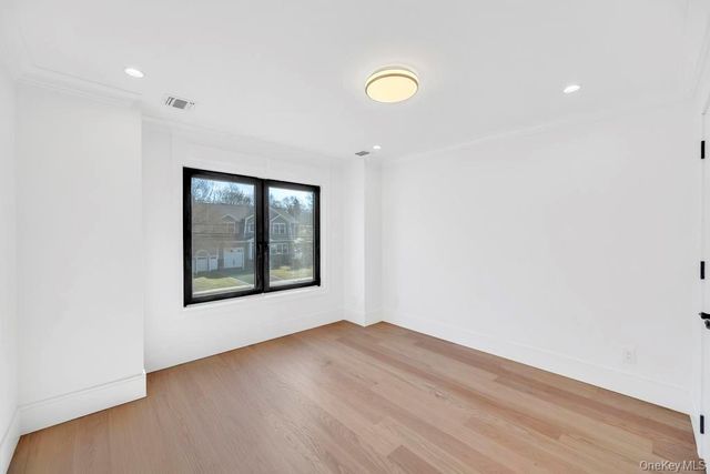 26 Fieldstone Drive, Syosset, NY 11791