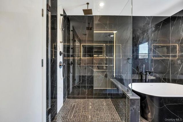 26 Fieldstone Drive, Syosset, NY 11791