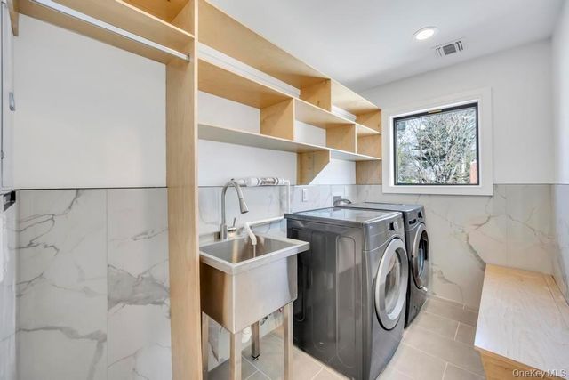 26 Fieldstone Drive, Syosset, NY 11791