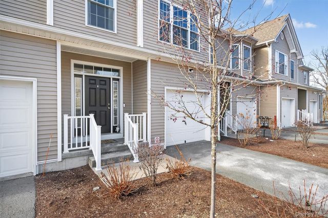 37 Pinto Road E, Middletown, NY 10941