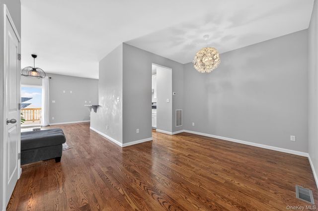 37 Pinto Road E, Middletown, NY 10941