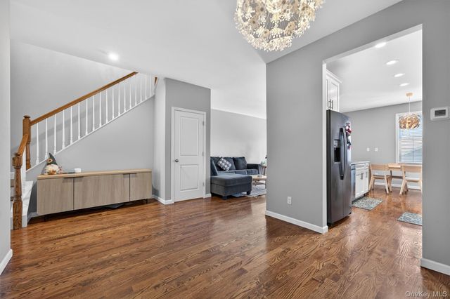 37 Pinto Road E, Middletown, NY 10941