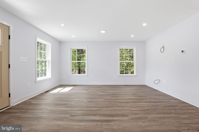 57 MORTON RD, Fredericksburg, VA 22405