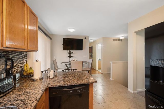 29054 Currier Avenue, Westland, MI 48186