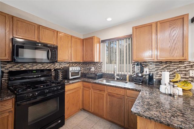 29054 Currier Avenue, Westland, MI 48186