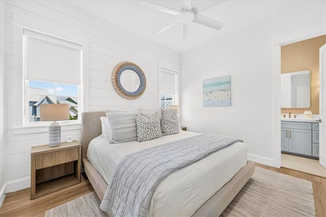 217 South Shore Dr, Port Aransas, TX 78373