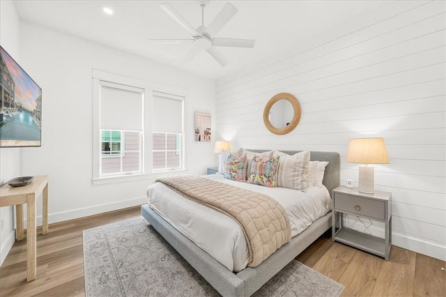 217 South Shore Dr, Port Aransas, TX 78373
