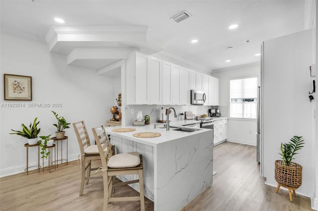 12430 SW 50th St 109, Miramar, FL 33027