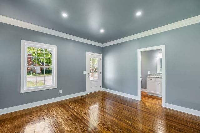 301 Kingwood Dr, Murfreesboro, TN 37129