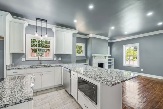 301 Kingwood Dr, Murfreesboro, TN 37129