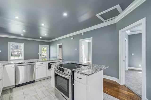 301 Kingwood Dr, Murfreesboro, TN 37129