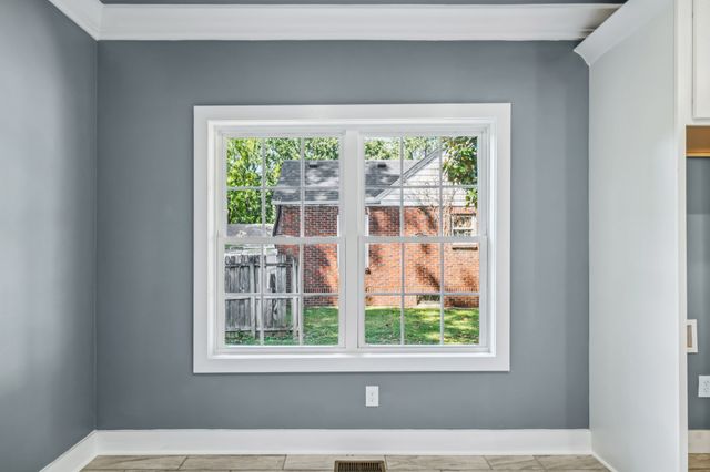 301 Kingwood Dr, Murfreesboro, TN 37129