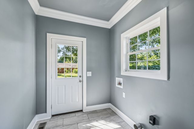 301 Kingwood Dr, Murfreesboro, TN 37129