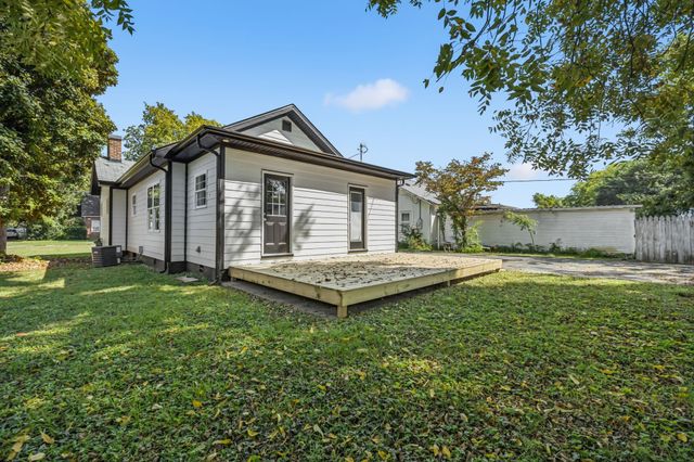 301 Kingwood Dr, Murfreesboro, TN 37129