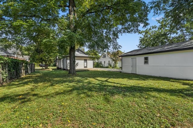 301 Kingwood Dr, Murfreesboro, TN 37129