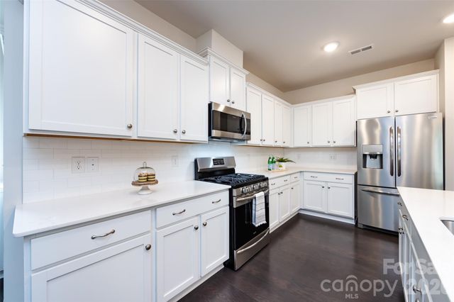 11440 Westbranch Parkway, Davidson, NC 28036