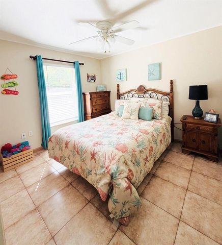 127 NW Avens Street, Port St. Lucie, FL 34983