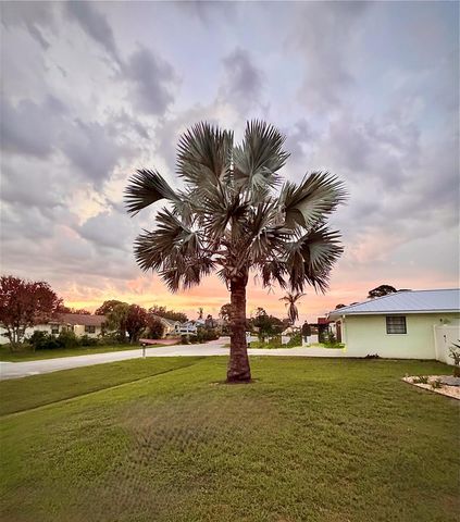 127 NW Avens Street, Port St. Lucie, FL 34983