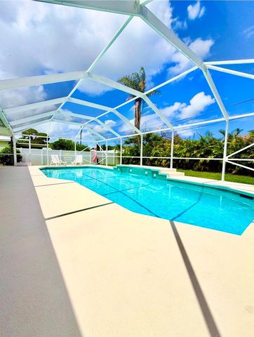 127 NW Avens Street, Port St. Lucie, FL 34983