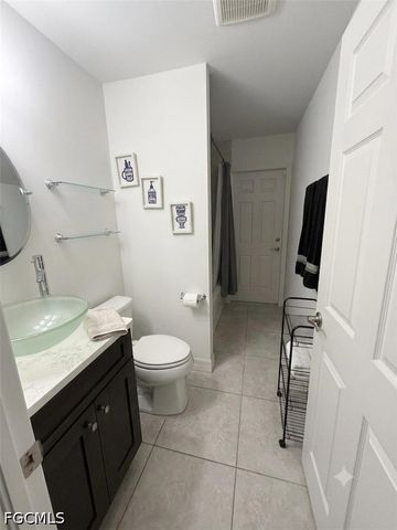 2504 NW 19th PL, Cape Coral, FL 33993